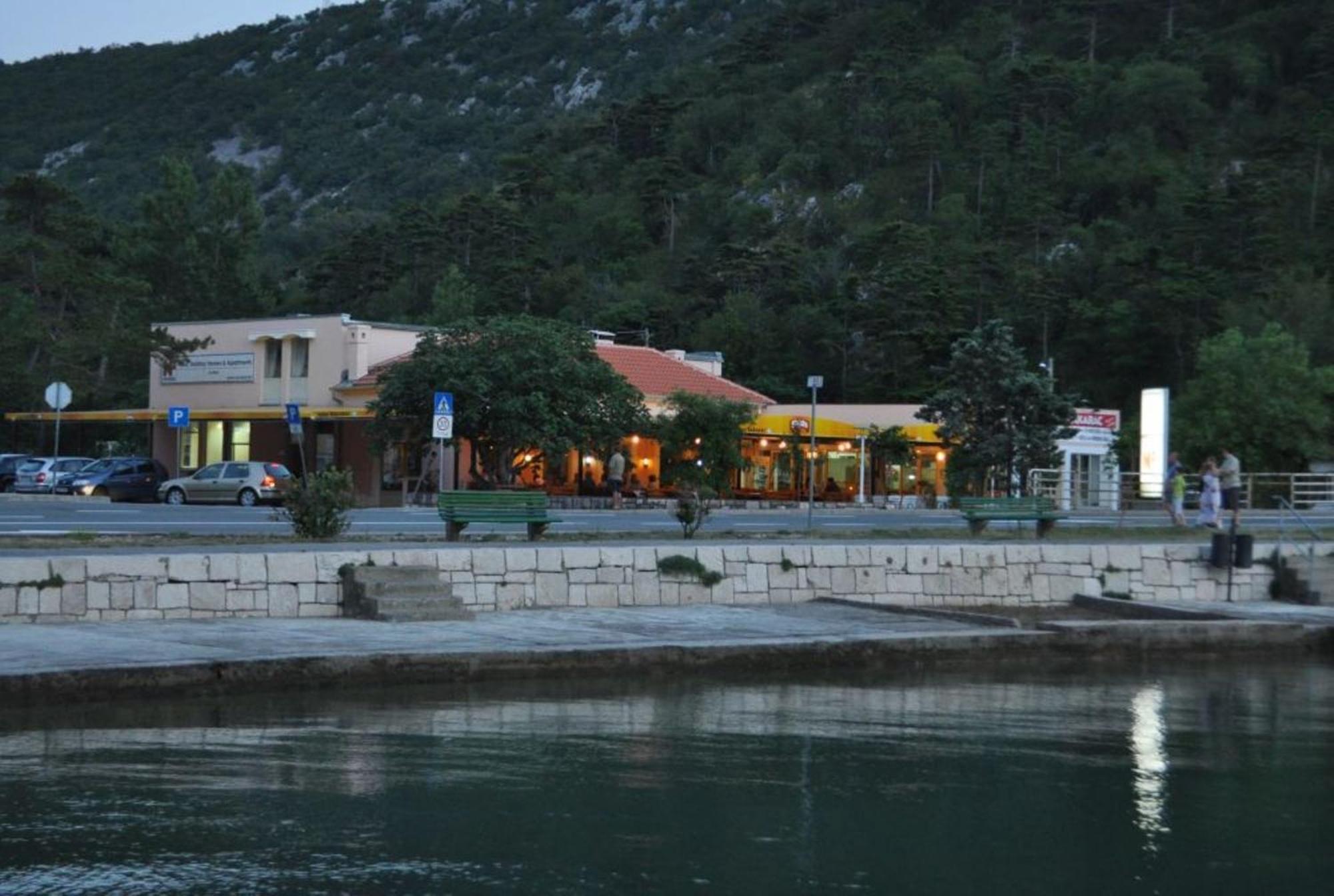 Guesthouse Bakarac Exterior photo